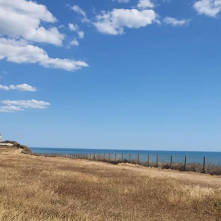 Villa Four Seasons By The Sea Peacehaven Exterior foto
