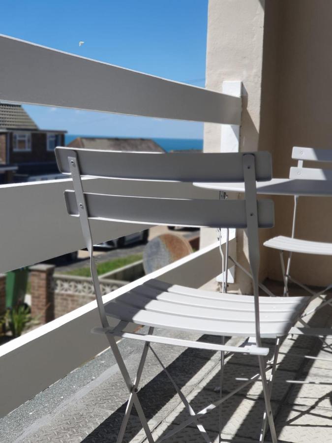 Villa Four Seasons By The Sea Peacehaven Exterior foto