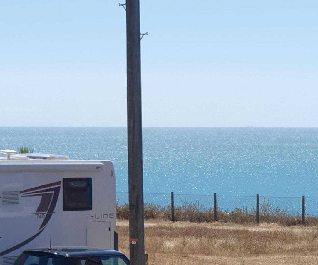 Villa Four Seasons By The Sea Peacehaven Exterior foto